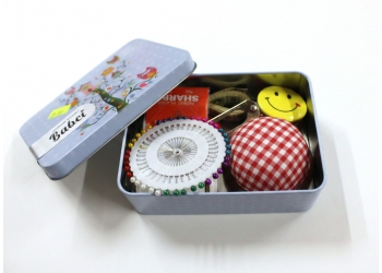 szkatułka metalowa na drobiazgi